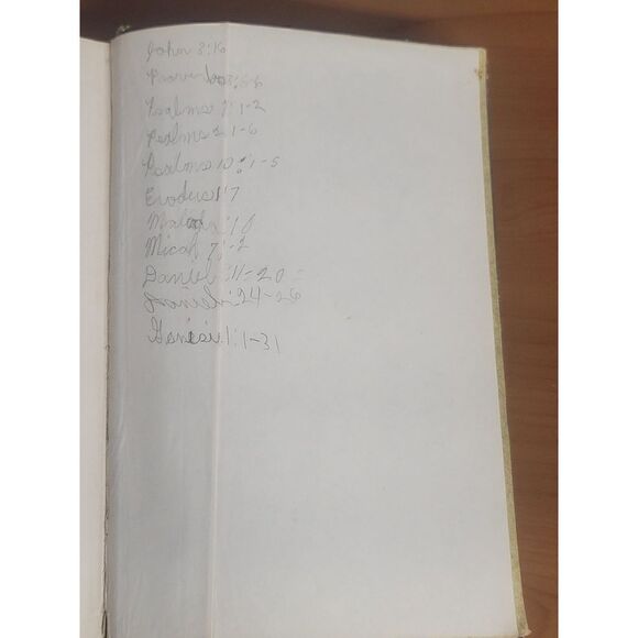 1973 The Living Bible Paraphrased (hardcover) - Picture 5 of 11